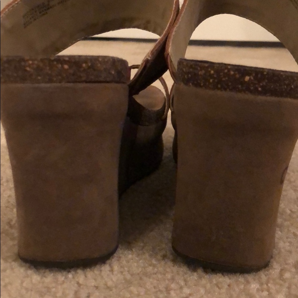 Wedges - Picture 3 of 6